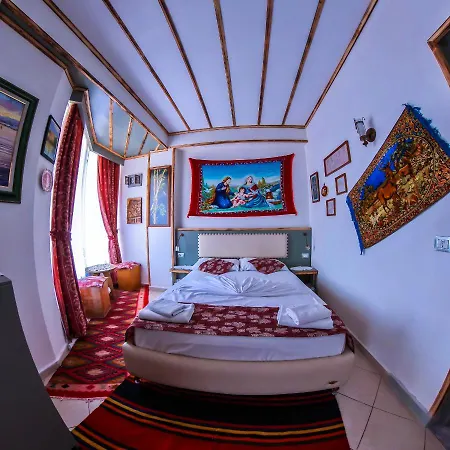 Hotel Oda's Sarandë